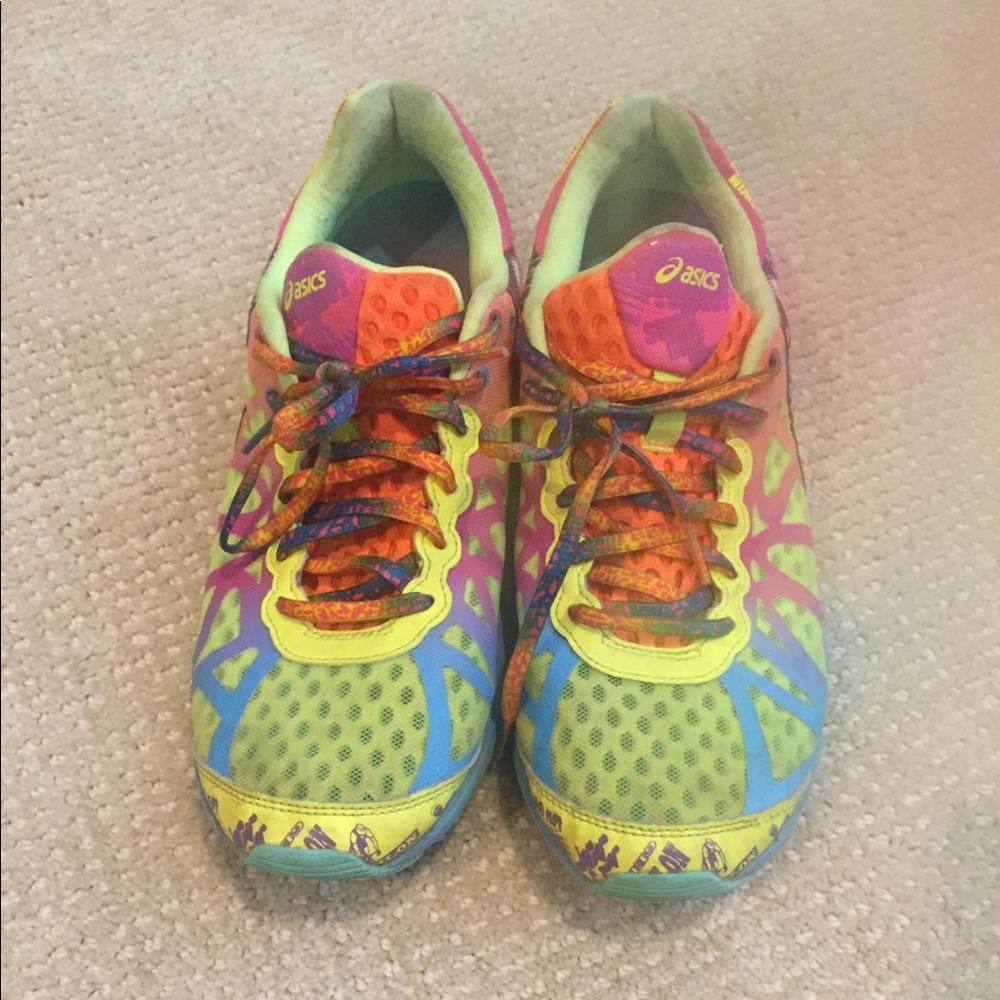 Running shoes